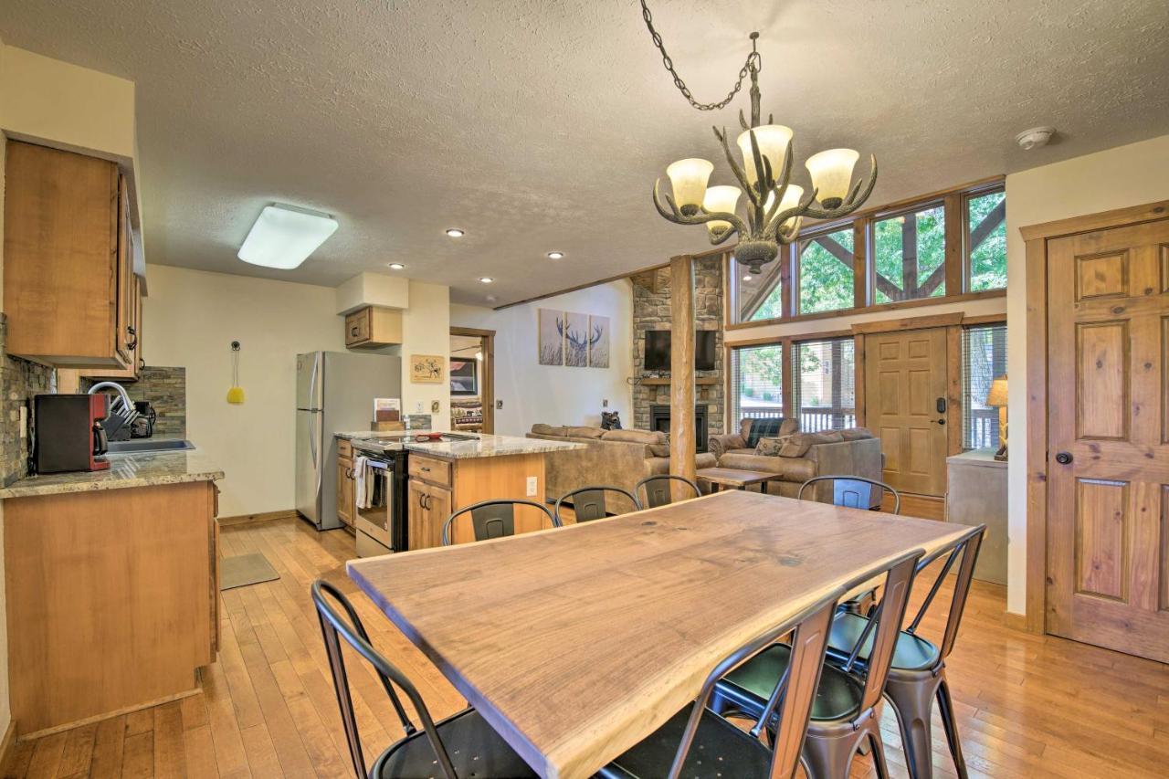 Cozy Rustic River Lodge Family Retreat Near Sdc! 브랜슨 외부 사진